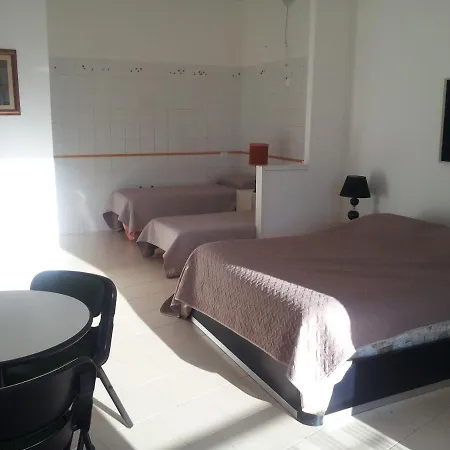 Linda Guest house